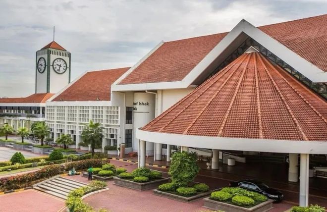 酒店全球首个度假村开业！玩转圣淘沙岛开启全新旅程PG电子麻将胡了试玩与“新加坡之父”齐名莱佛士(图17)