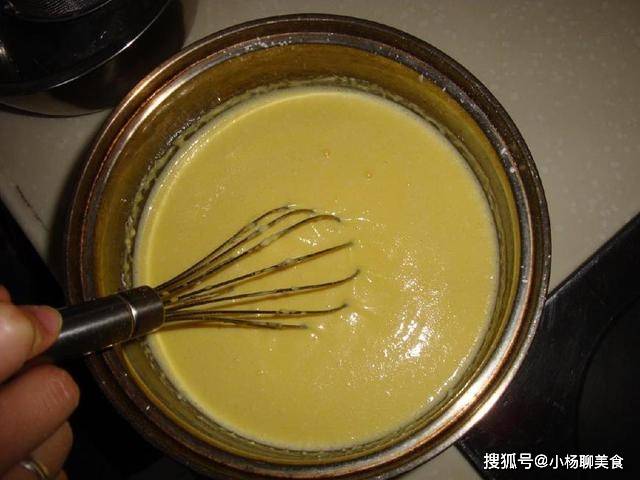 蛋糕”只需掌握这3步香甜松软好吃不腻麻将胡了2试玩模拟器电饭锅也能做“(图4)