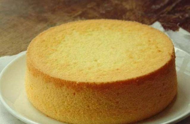 蛋和面粉香甜软嫩比蛋糕店的还好吃麻将胡了电饭锅就能做蛋糕只用鸡(图4)