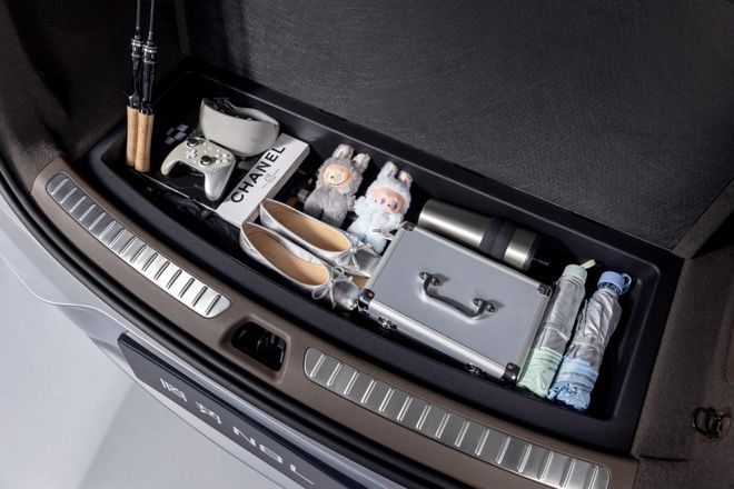 起大六座SUV满油满电跑1300公里麻将胡了试玩腾势N8L上市2998万(图12)