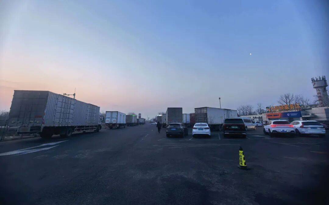 、加氢高速路服务区实现多元补能麻将胡了app快充、超充、换电(图8)